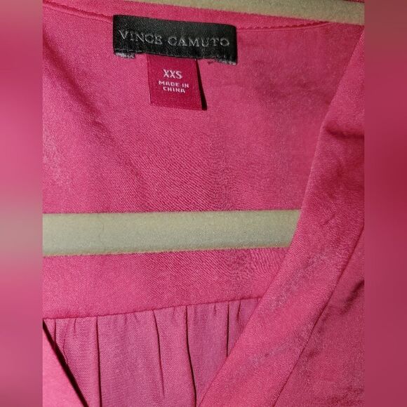 Bundle of 2 Vince Camuto NWOT v neck tie front blouse. 3/4 length sleeve Sz XXS - Picture 5 of 7